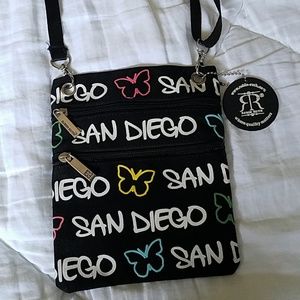 💥3 for $10💥 San Diego crossbody bag - new